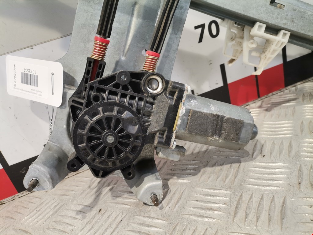 Стеклоподъемник передний правый CITROEN Xsara Picasso 1999-2012