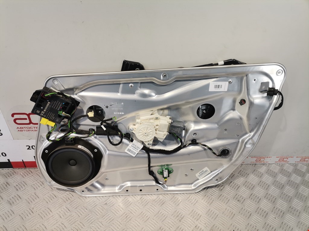 Стеклоподъемник передний правый MERCEDES-BENZ C-Class C-klasse W204 2007-2015
