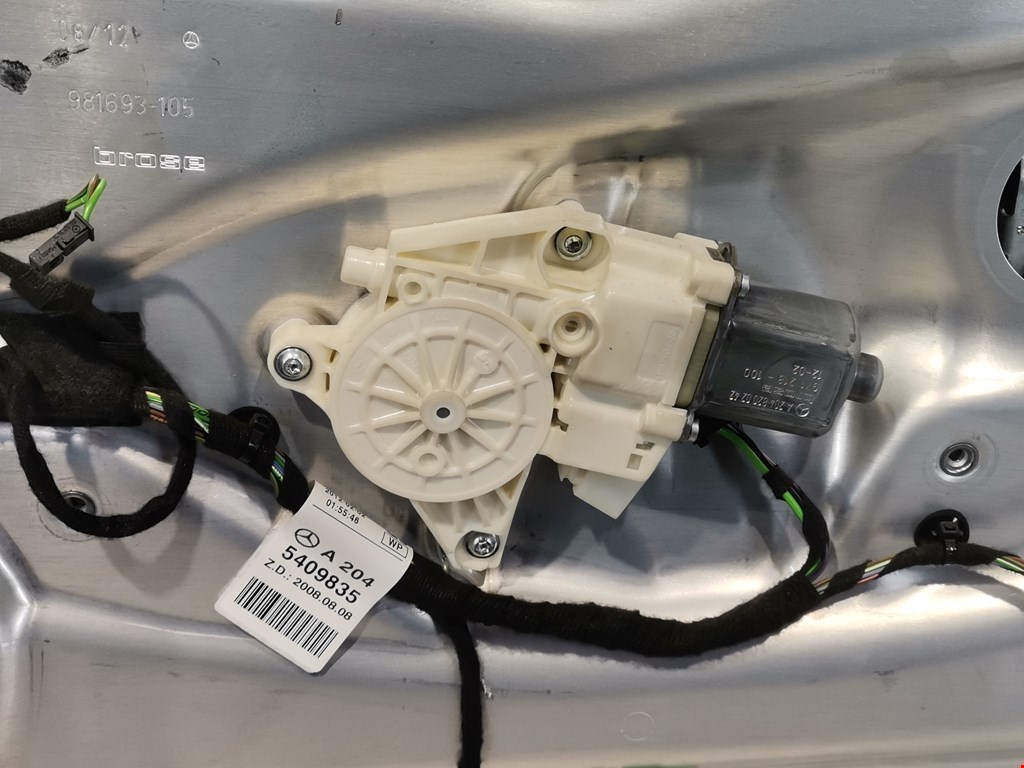 Стеклоподъемник передний правый MERCEDES-BENZ C-Class C-klasse W204 2007-2015