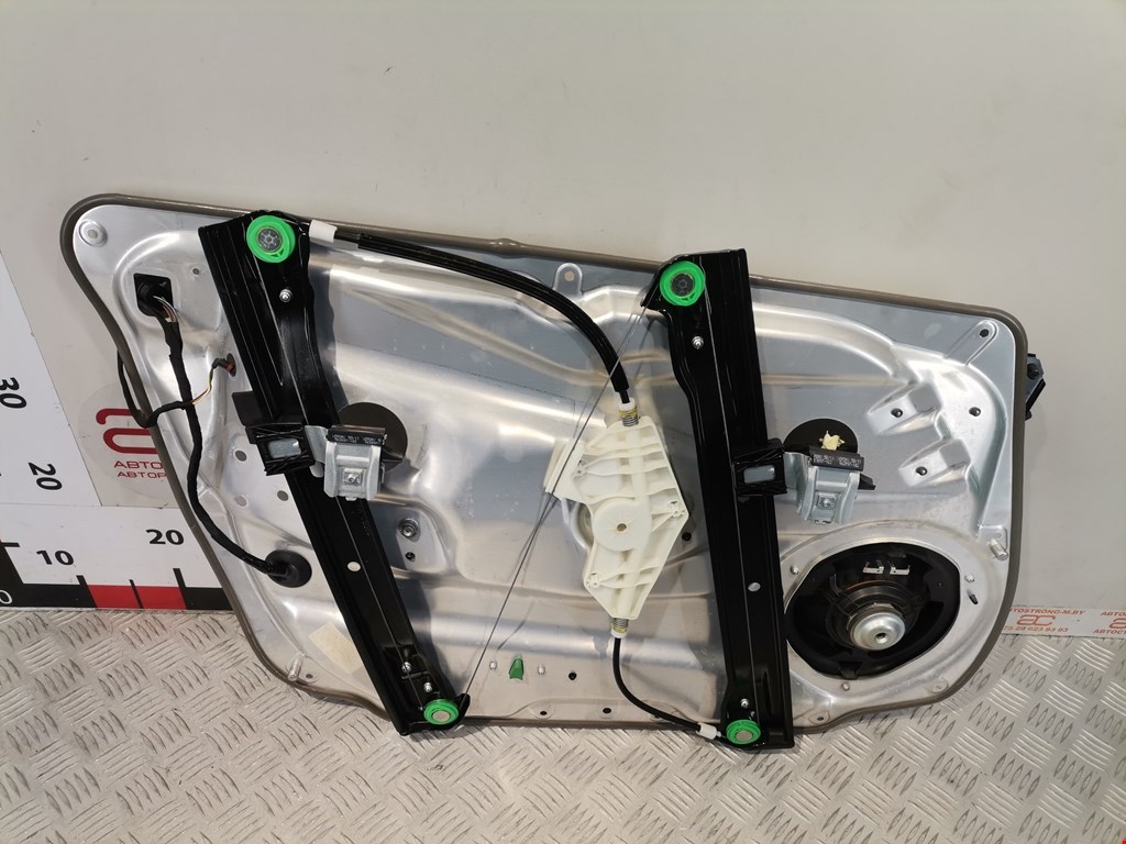 Стеклоподъемник передний правый MERCEDES-BENZ C-Class C-klasse W204 2007-2015