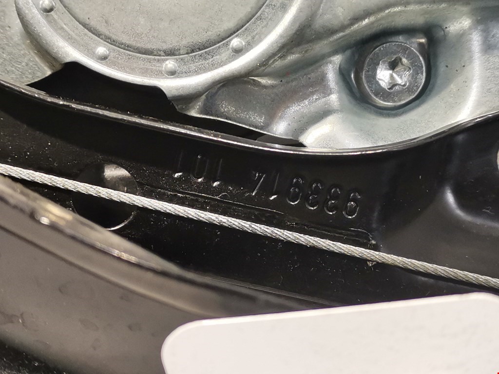 Стеклоподъемник передний левый OPEL Astra J 2009-2017