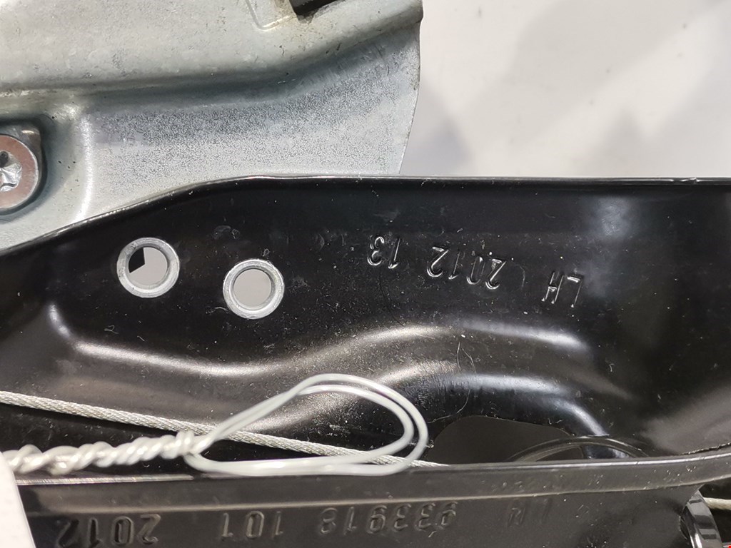 Стеклоподъемник передний левый OPEL Astra J 2009-2017