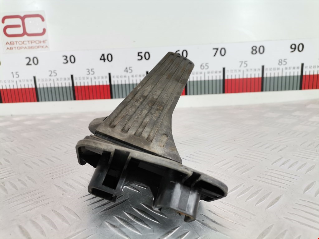 Педаль газа VOLKSWAGEN Passat B6 2005-2011