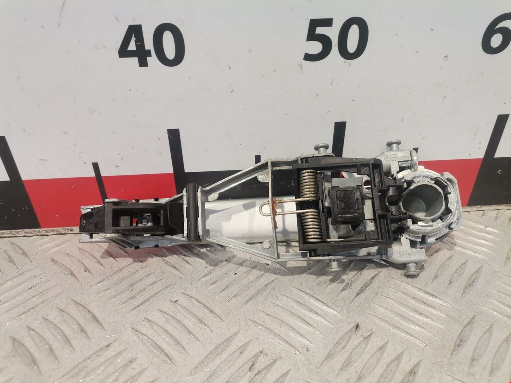 Ручка двери передней наружная левая SKODA Fabia MK2 5J 2007-2014