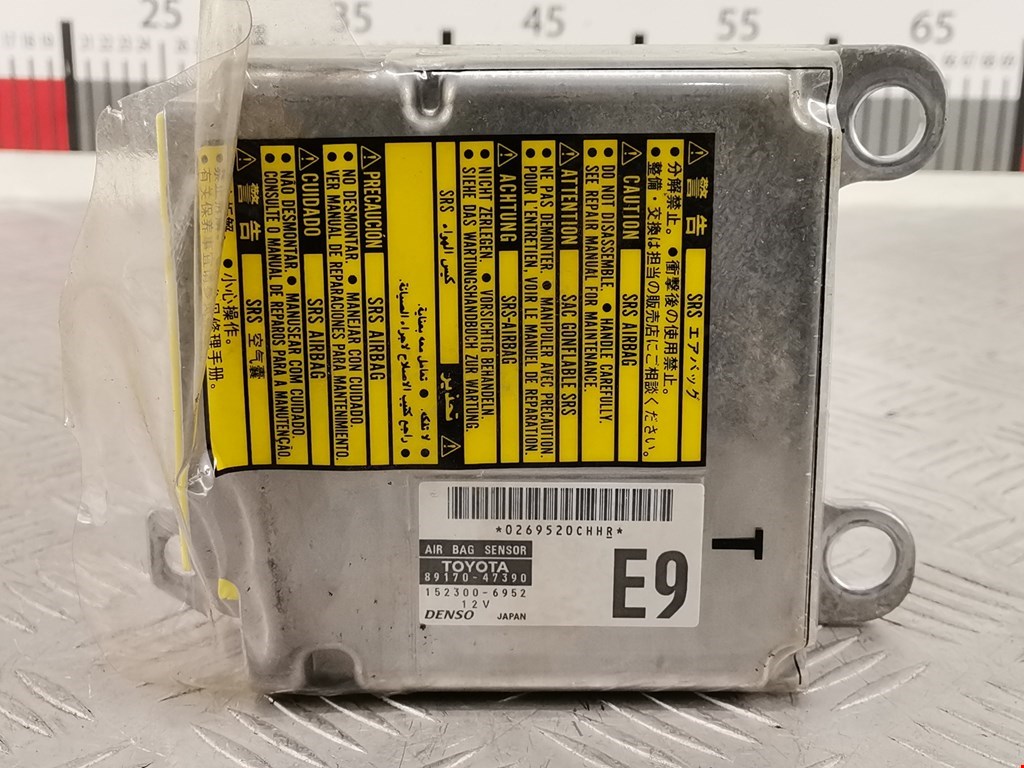 Блок управления AIR BAG TOYOTA Prius II XW20 2003-2012