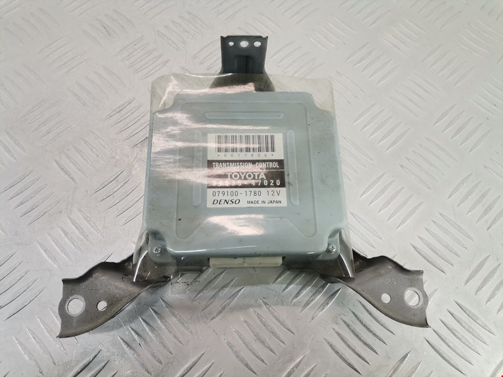 Блок управления АКПП TOYOTA Prius II XW20 2003-2012