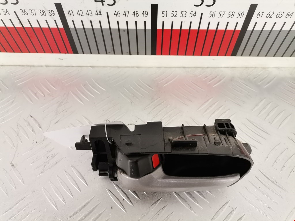 Ручка дверная передняя внутренняя левая SUZUKI Grand Vitara 2005-2015