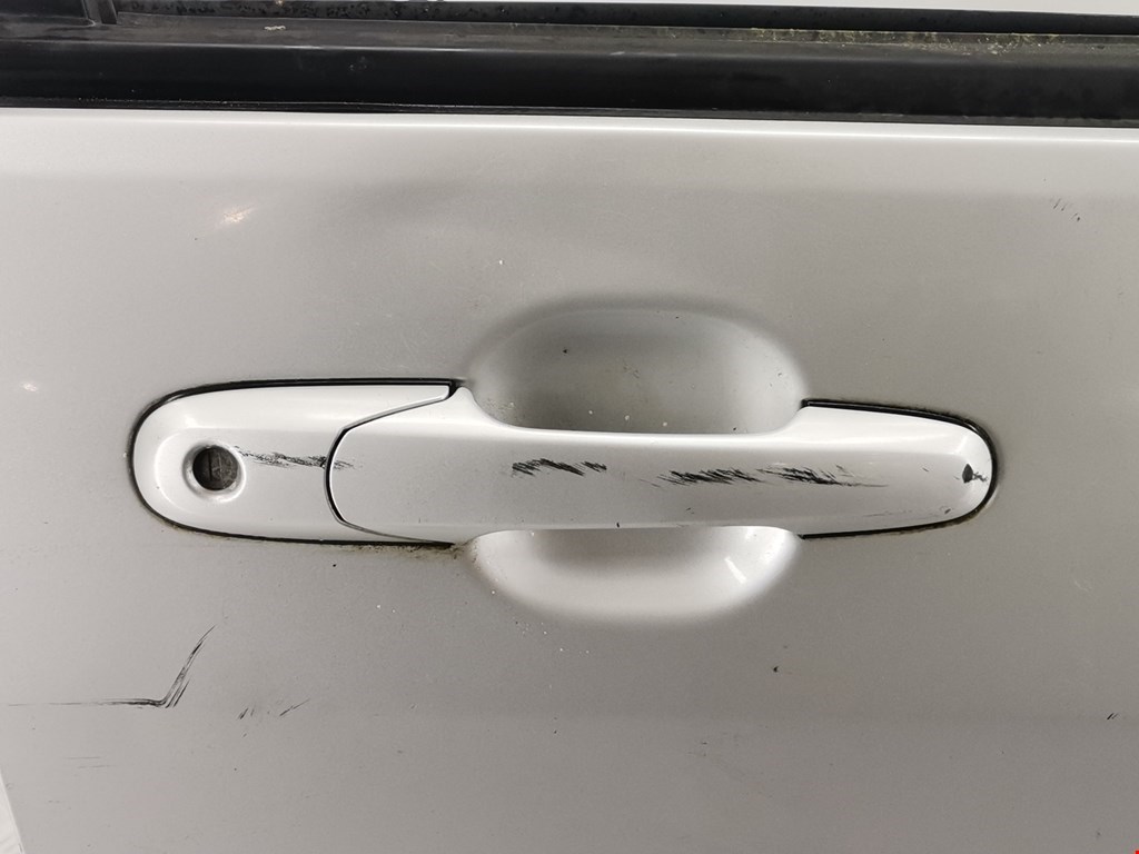 Дверь передняя правая SUZUKI Liana 2001-2008