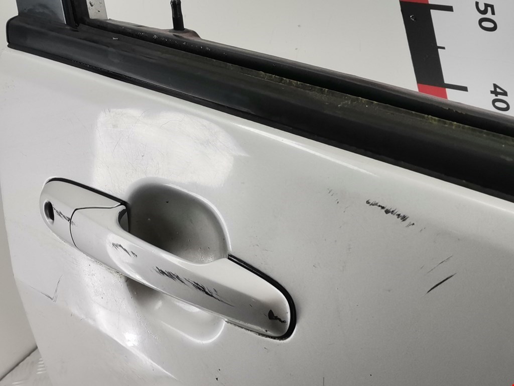 Дверь передняя правая SUZUKI Liana 2001-2008