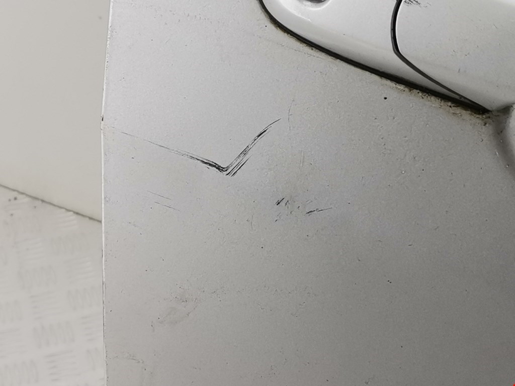 Дверь передняя правая SUZUKI Liana 2001-2008