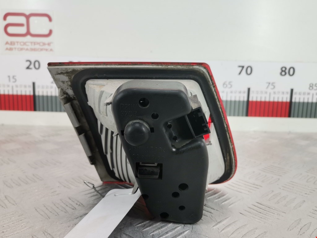 Фонарь задний внутренний правый BMW 3er E46 1998-2006