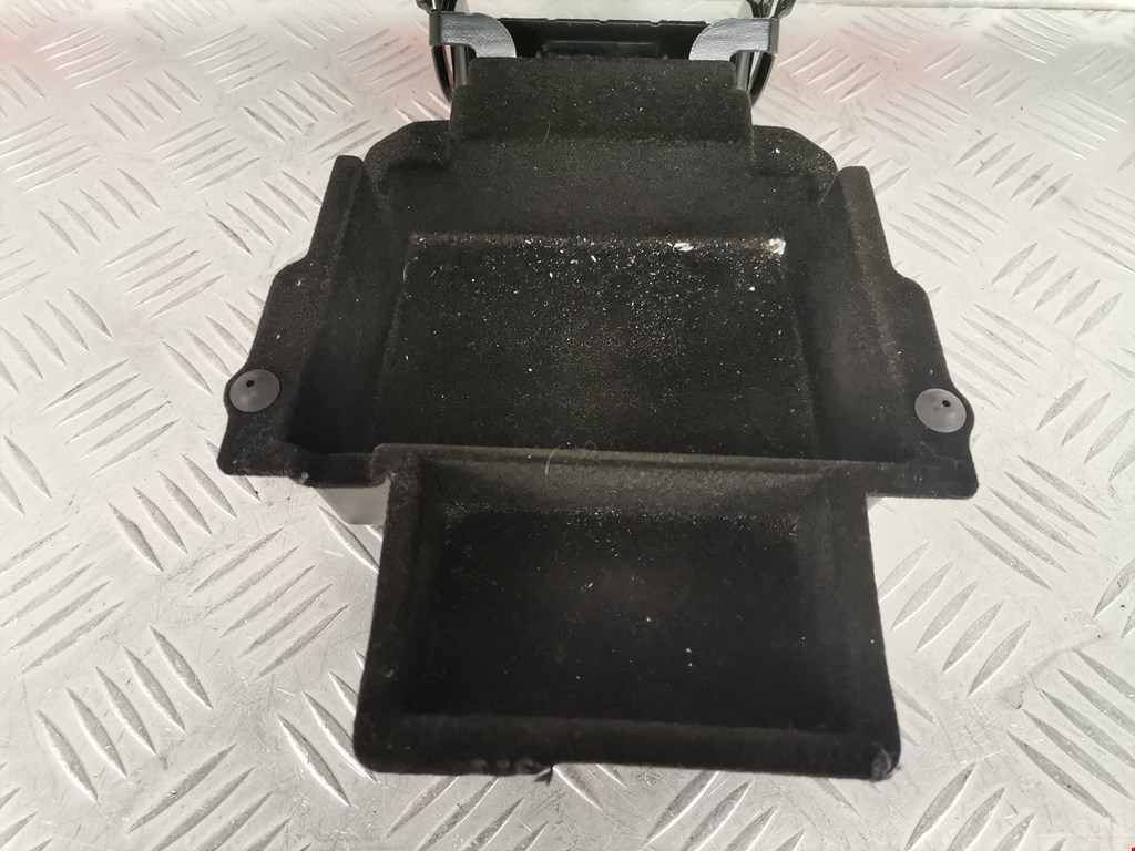 Подлокотник в салон FORD Mondeo V 2015-н.в.