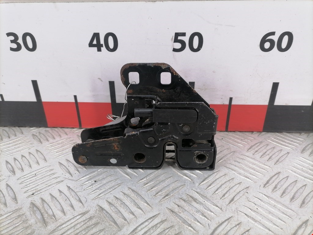 Замок капота AUDI A4 B7 2004-2007