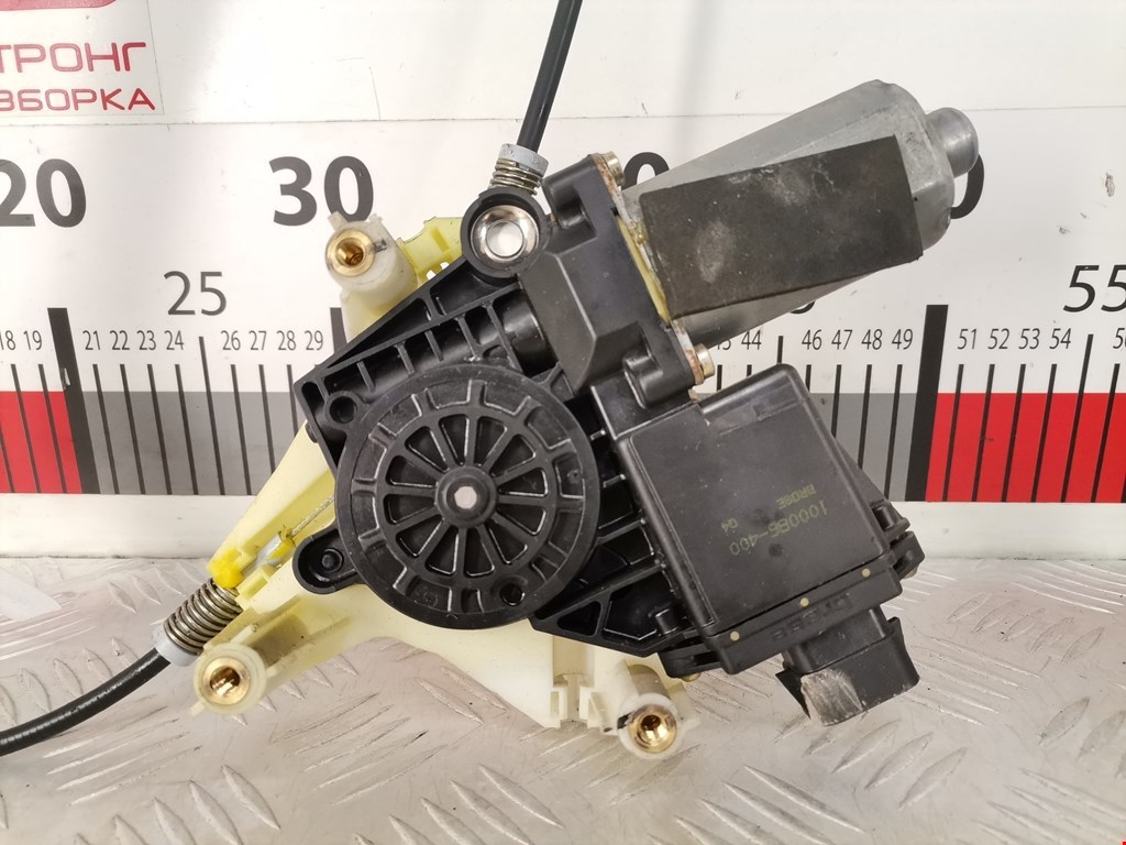 Стеклоподъемник задний правый MITSUBISHI Space Star 1999-2006