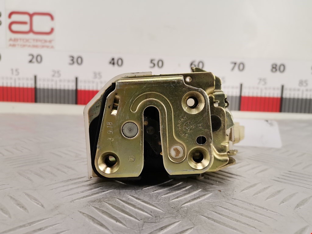 Замок двери задней правой SUBARU Impreza 2000-2007