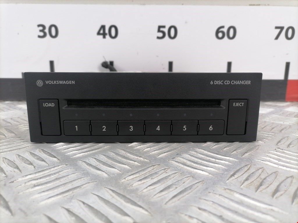 Ченджер компакт дисков VOLKSWAGEN Passat B6 2005-2011
