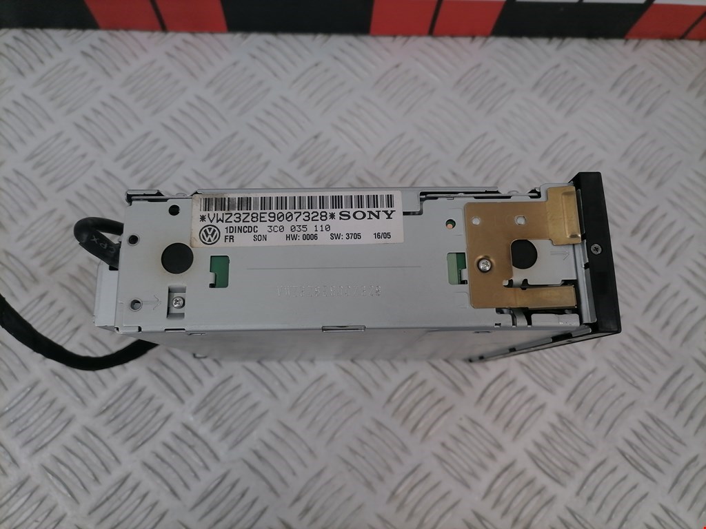 Ченджер компакт дисков VOLKSWAGEN Passat B6 2005-2011