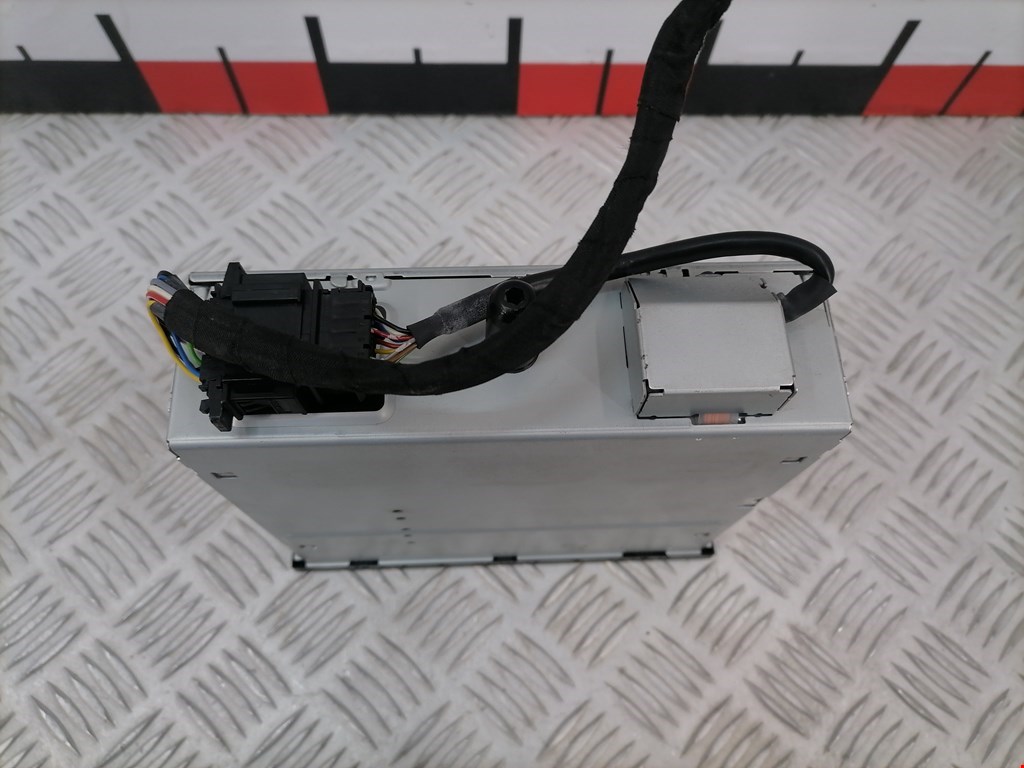 Ченджер компакт дисков VOLKSWAGEN Passat B6 2005-2011