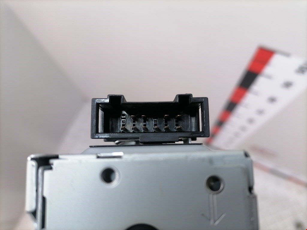 Ченджер компакт дисков VOLKSWAGEN Passat B6 2005-2011