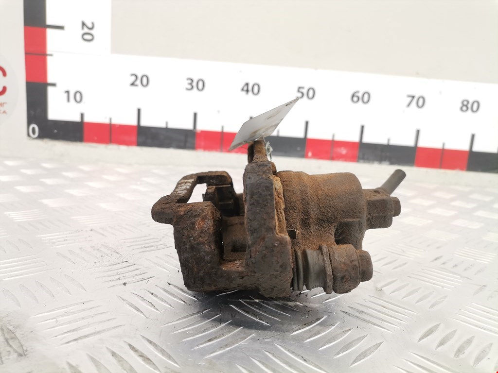 Суппорт задний правый SUBARU Impreza 2000-2007