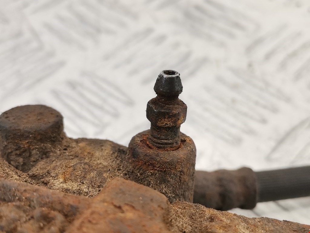 Суппорт задний правый SUBARU Impreza 2000-2007