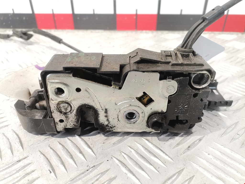 Замок двери передней правой CITROEN C3 Picasso 2009-2017