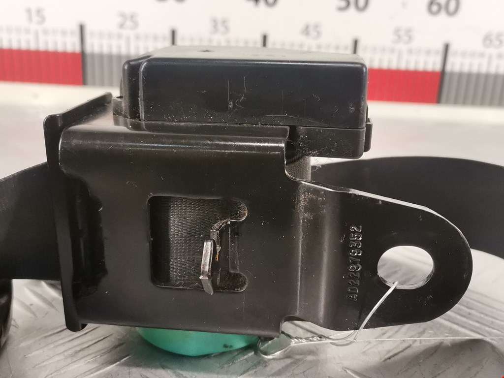 Ремень безопасности передний левый CHRYSLER Voyager III GS 1995-2000