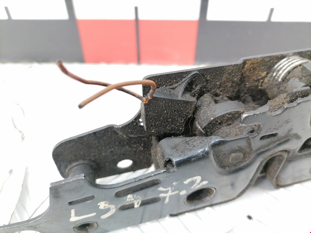 Замок капота AUDI A3 8P 2003-2013