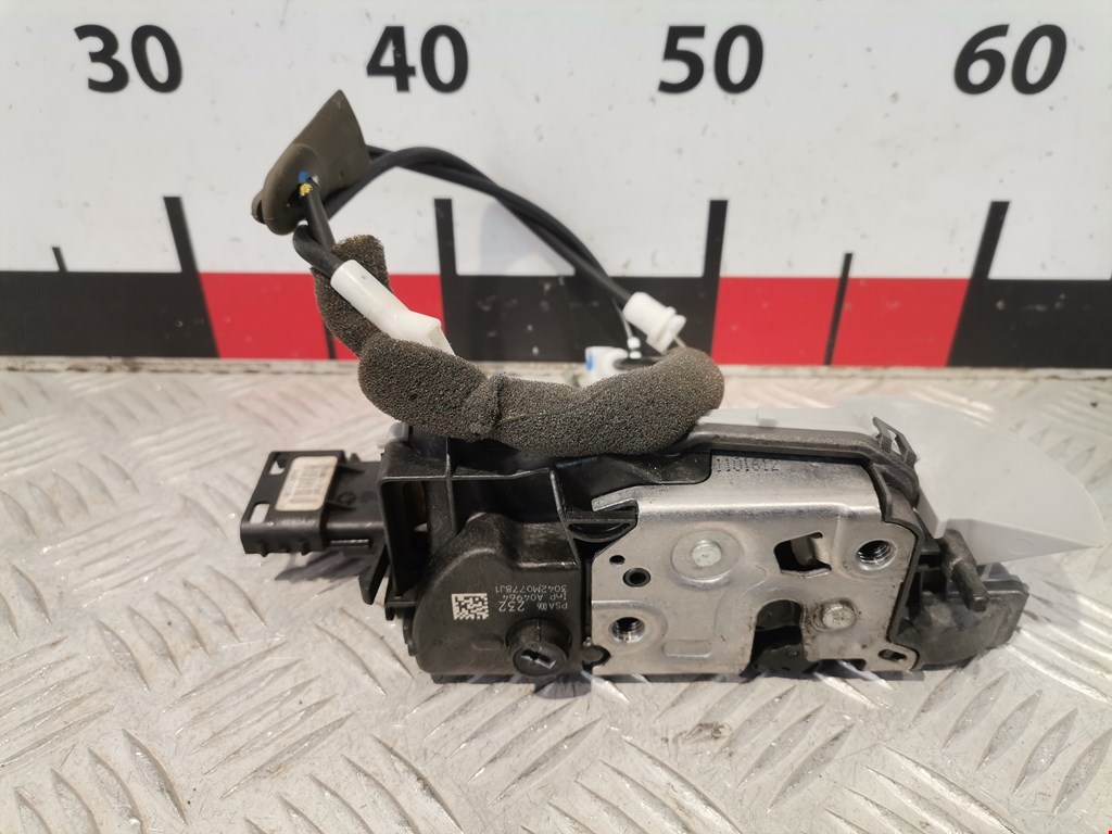 Замок двери передней левой PEUGEOT 5008 2009-2016