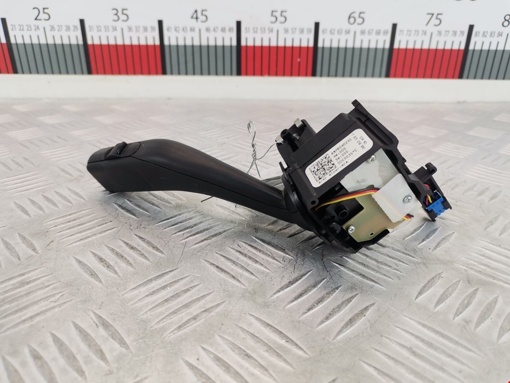 Переключатель стеклоочистителя VOLKSWAGEN Touran 2003-2010