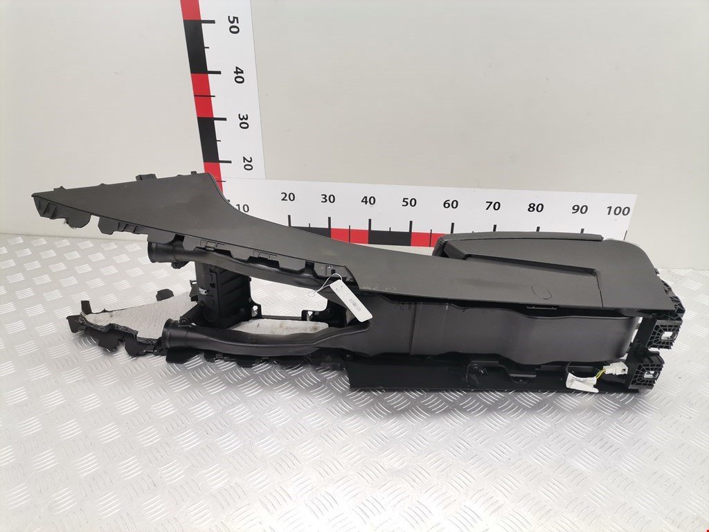 Подлокотник в салон VOLKSWAGEN Passat B6 2005-2011