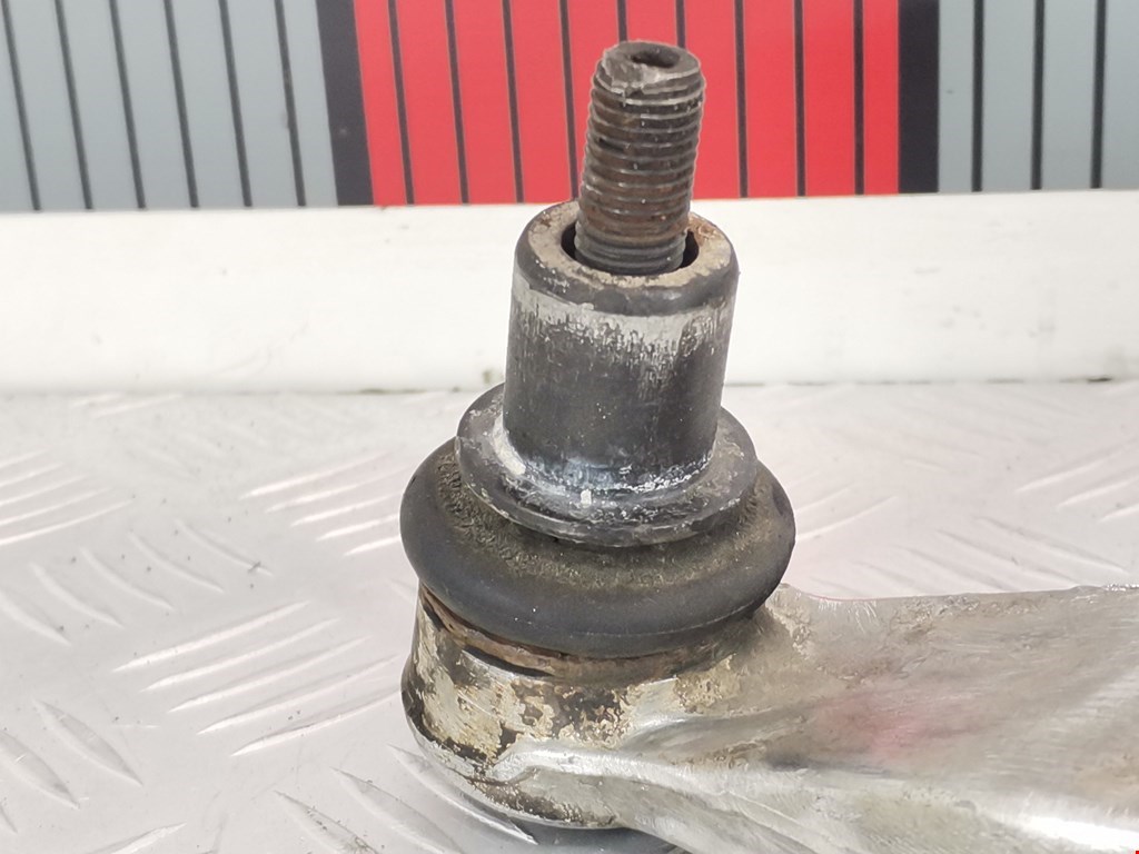 Рычаг передний правый AUDI A4 B6 2001-2005