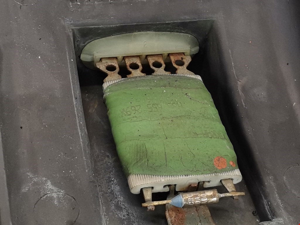 Резистор отопителя (сопротивление печки) SKODA Octavia A4 1U- 1997-2010