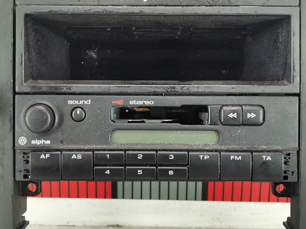 Магнитола VOLKSWAGEN Golf IV 1997-2003