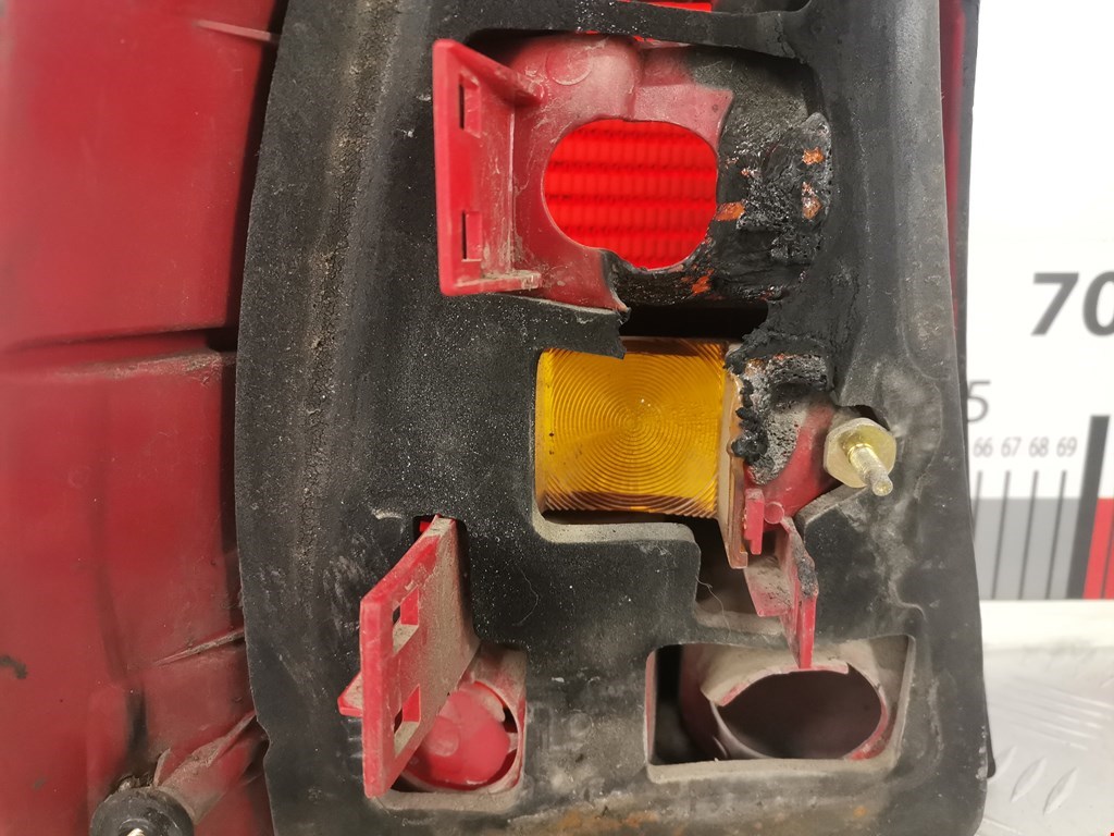 Фонарь задний правый VOLKSWAGEN Golf IV 1997-2003