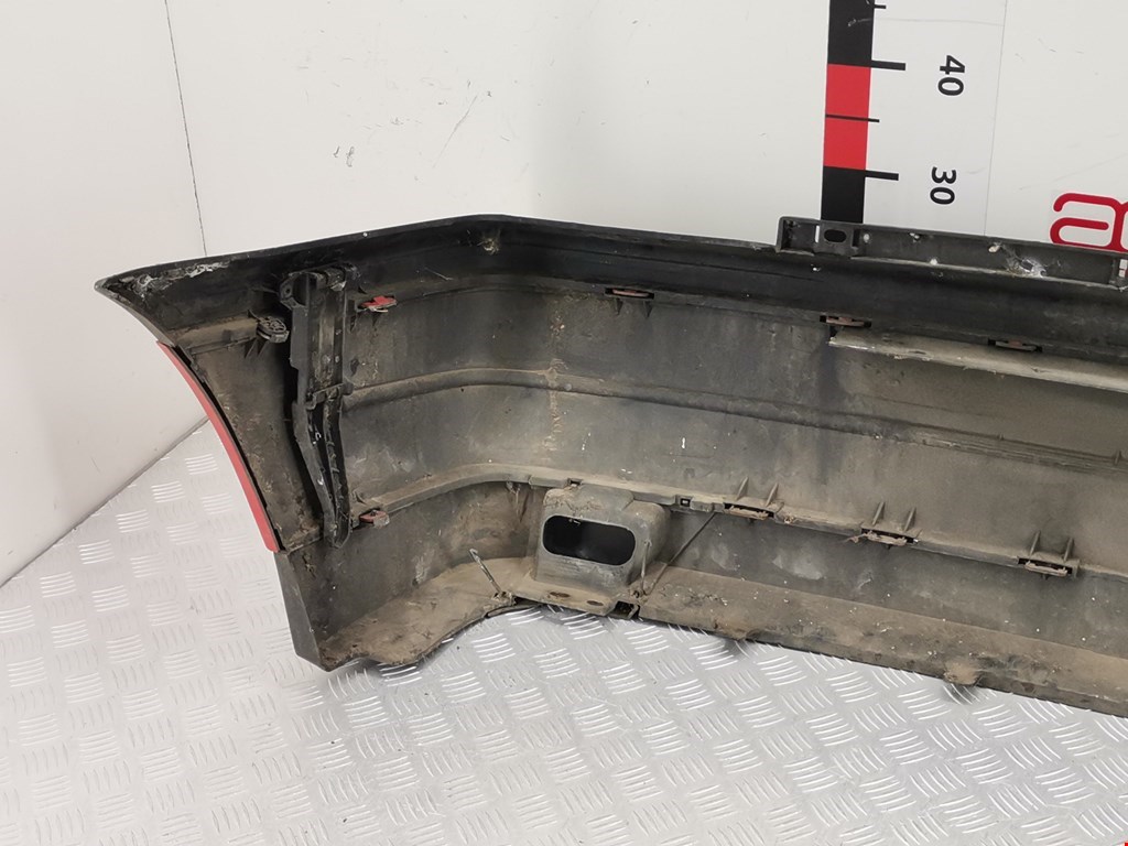 Бампер задний VOLKSWAGEN Golf III 1991-1997