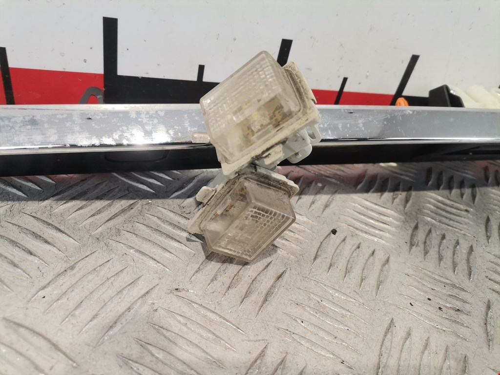 Ручка двери багажника наружная MERCEDES-BENZ C-Class C-klasse W204 2007-2015