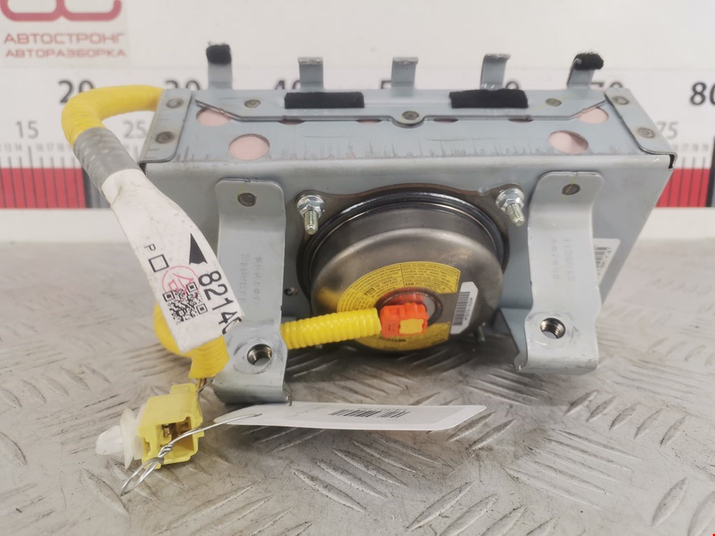 Подушка безопасности пассажирская (в торпедо) TOYOTA Yaris II XP50 2005-2011