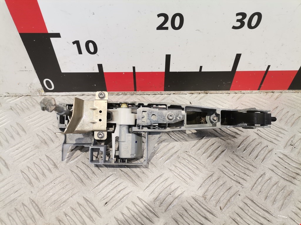 Ручка двери передней наружная правая PEUGEOT 5008 2009-2016