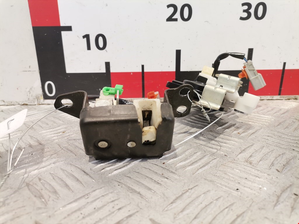 Замок багажника (крышки двери) HONDA CR-V II 2002-2007