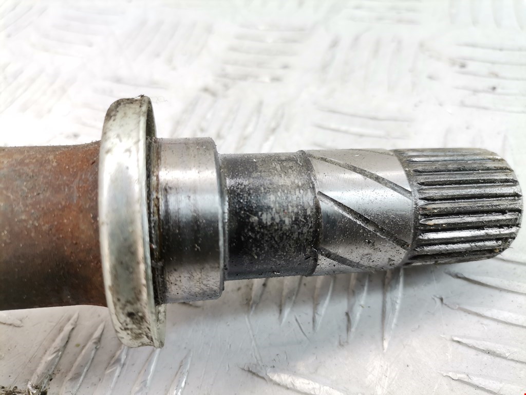 Полуось (привод, приводной вал) передняя правая DACIA Duster Duster I 2010-2017