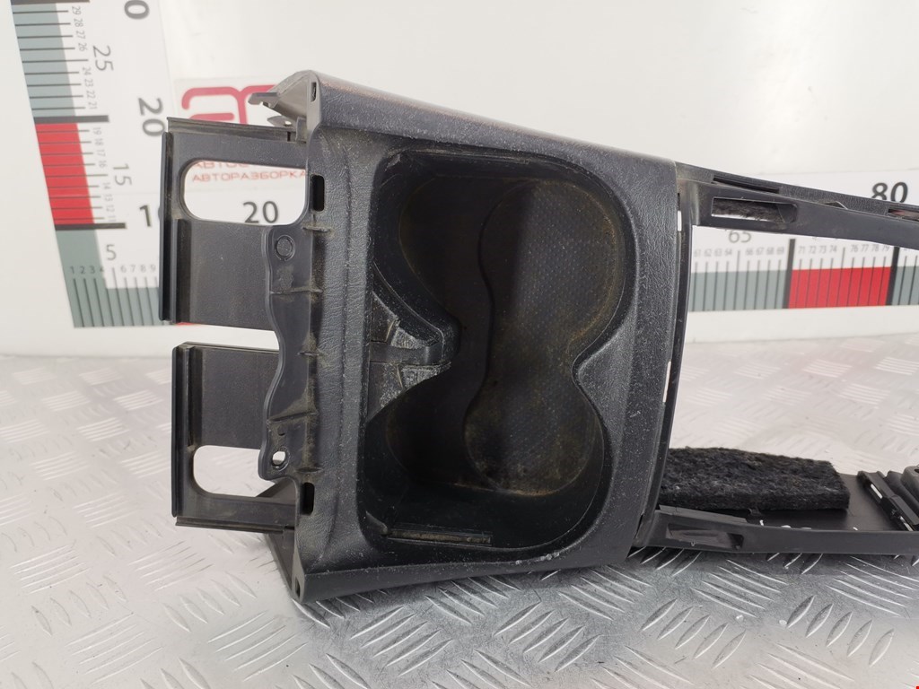 Подстаканник TOYOTA RAV 4 XA20 2000-2005