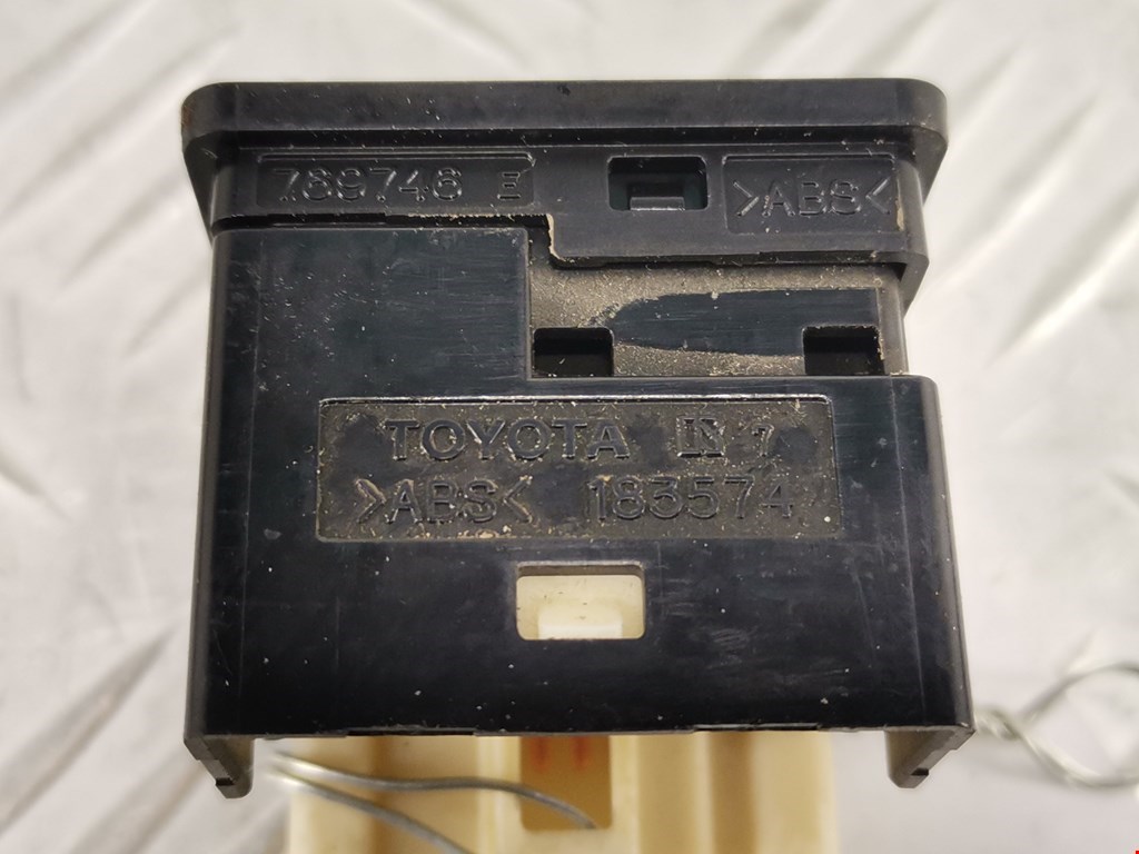 Блок управления зеркалами TOYOTA Yaris 1999-2005