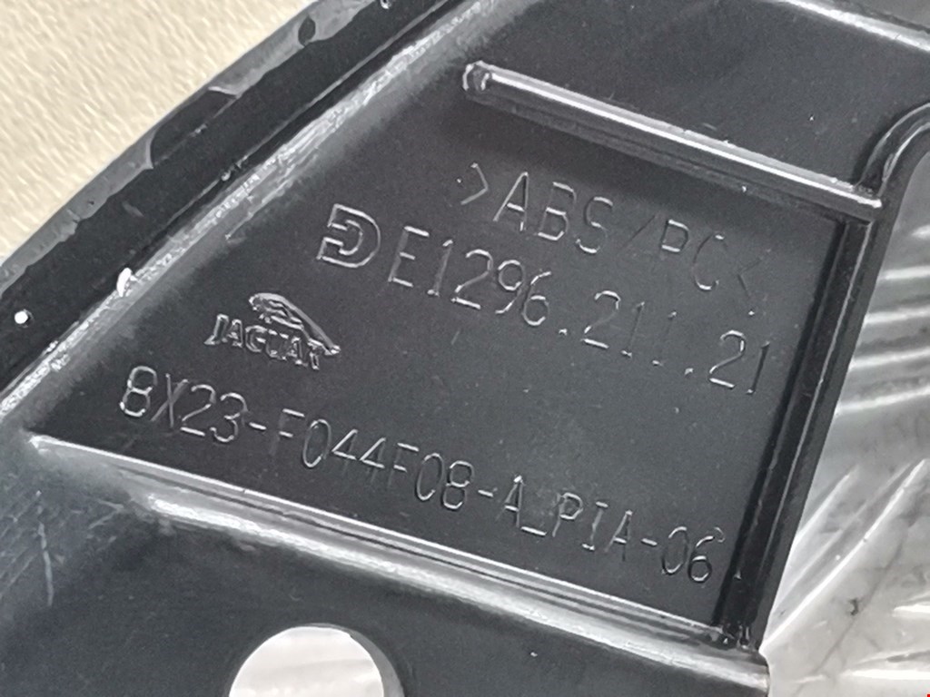 Накладка декоративная JAGUAR XF X250 2007-2015