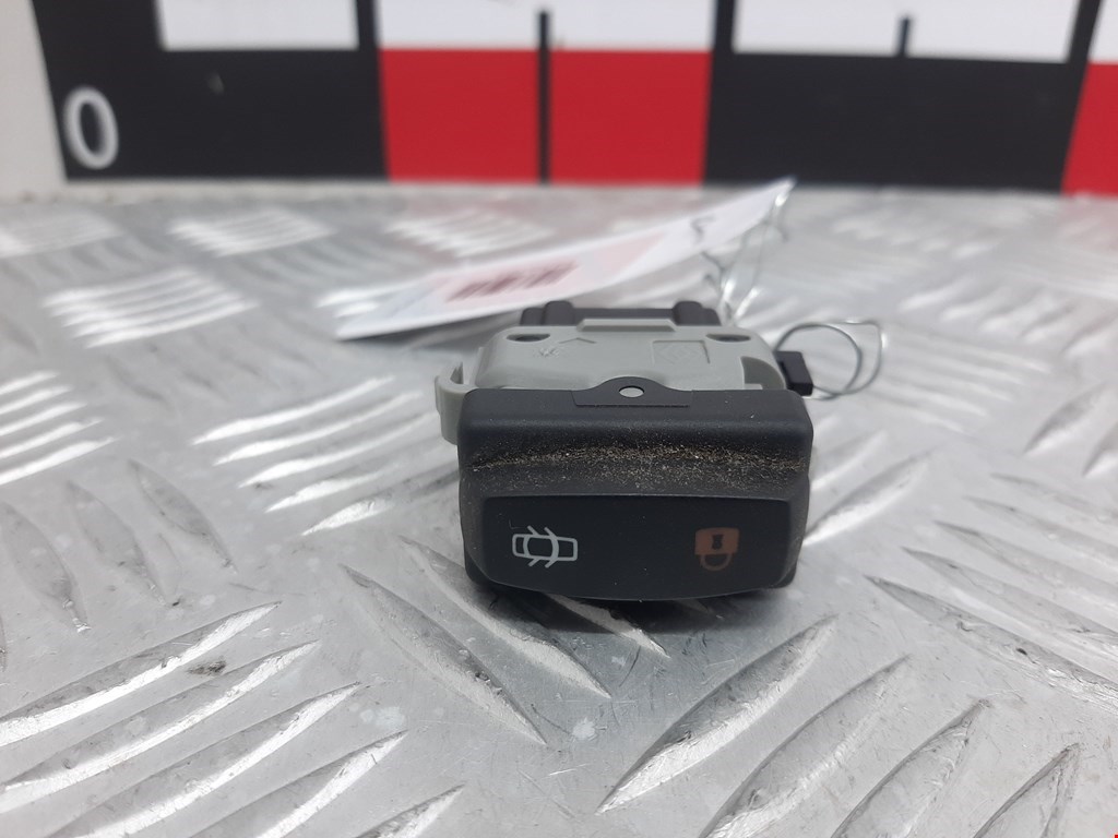 Кнопка центрального замка RENAULT Vel Satis 2002-2009