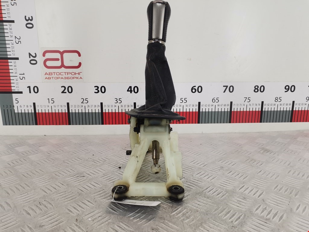 Кулиса (селектор) АКПП/МКПП в салоне TOYOTA RAV 4 XA20 2000-2005