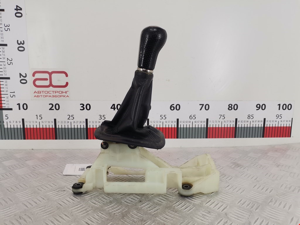 Кулиса (селектор) АКПП/МКПП в салоне TOYOTA RAV 4 XA20 2000-2005