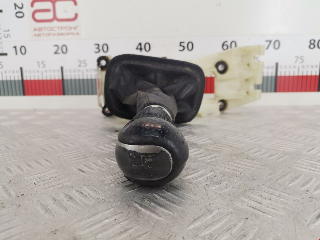 Кулиса (селектор) АКПП/МКПП в салоне TOYOTA RAV 4 XA20 2000-2005