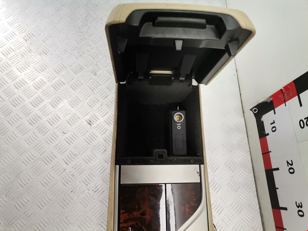 Консоль JAGUAR XF X250 2007-2015