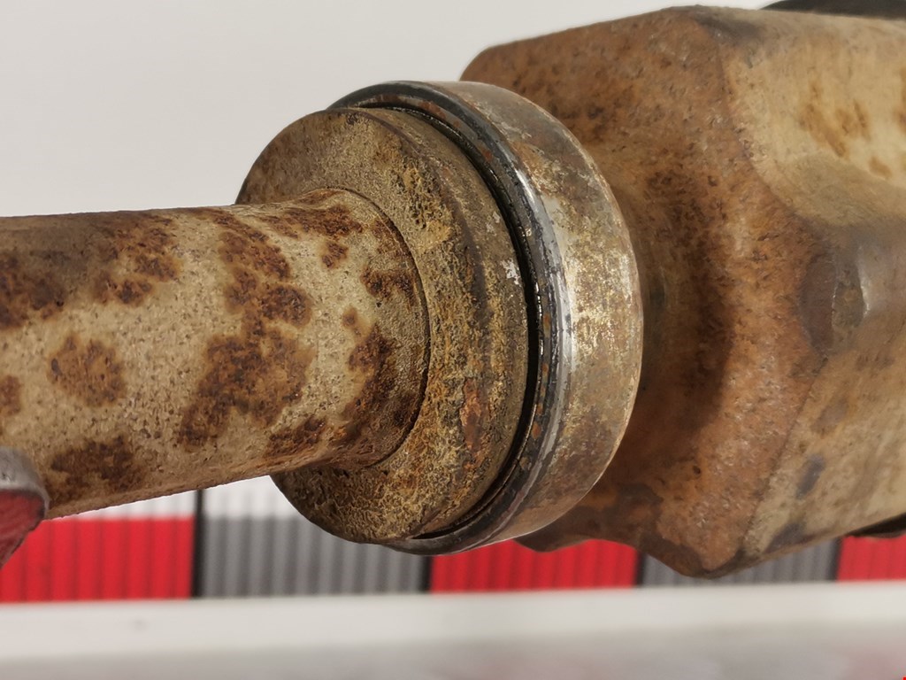 Полуось (привод, приводной вал) передняя правая CITROEN C5 II 2007-2017